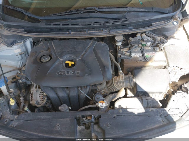 KNAFX4A8XG5598156 KIA FORTE EX