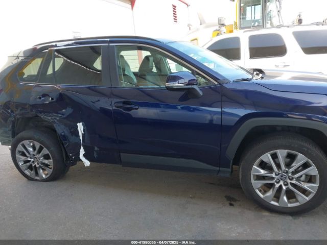 2T3C1RFV1NW202494 Toyota Rav4 Xle Premium