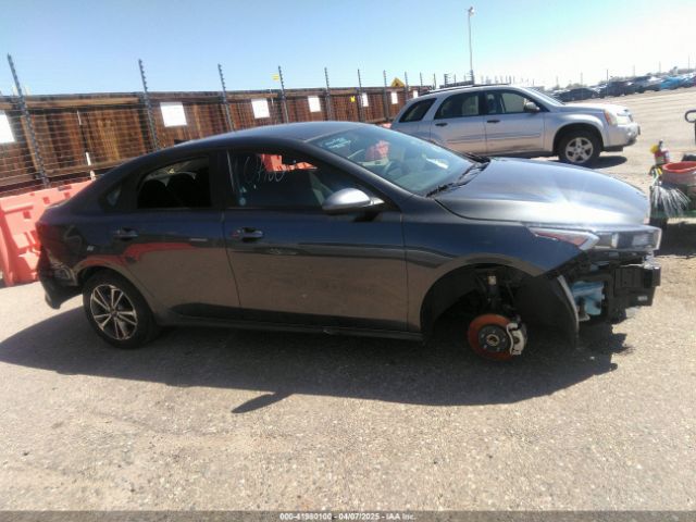 3KPF24AD8RE768200 KIA Forte Lxs