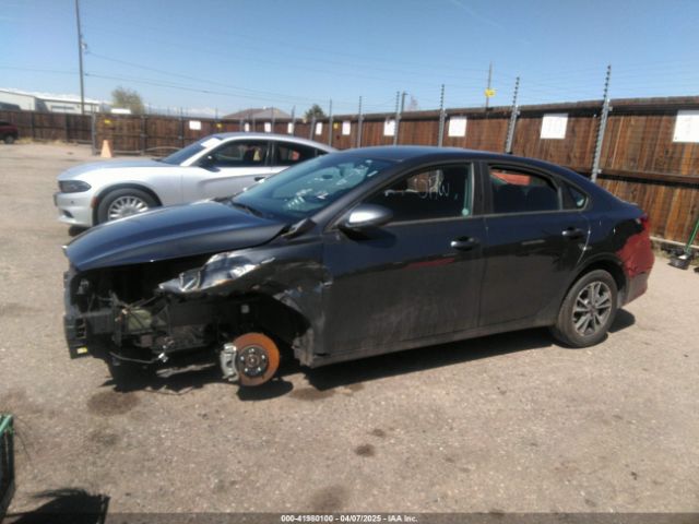 3KPF24AD8RE768200 KIA Forte Lxs