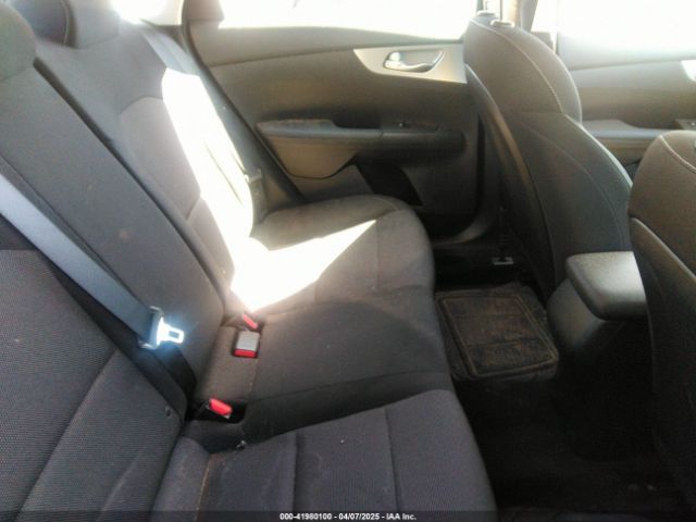 3KPF24AD8RE768200 KIA Forte Lxs