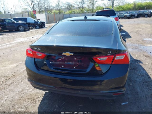 1G1ZD5ST3JF102089 Chevrolet MALIBU LT