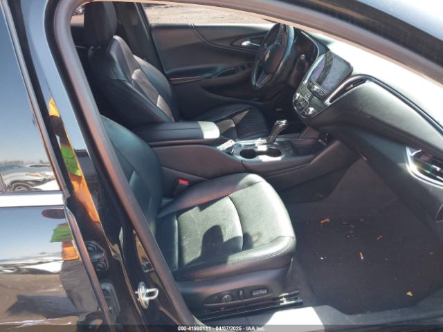 1G1ZD5ST3JF102089 Chevrolet MALIBU LT
