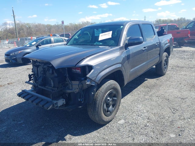 5TFAX5GN5HX091428 Toyota Tacoma Sr