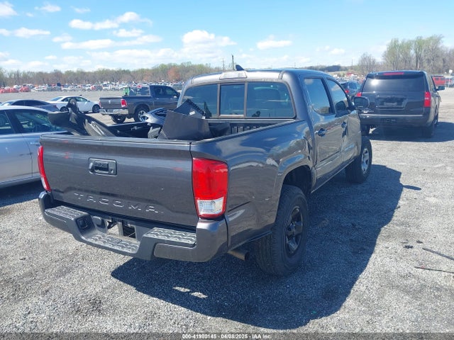 5TFAX5GN5HX091428 Toyota Tacoma Sr