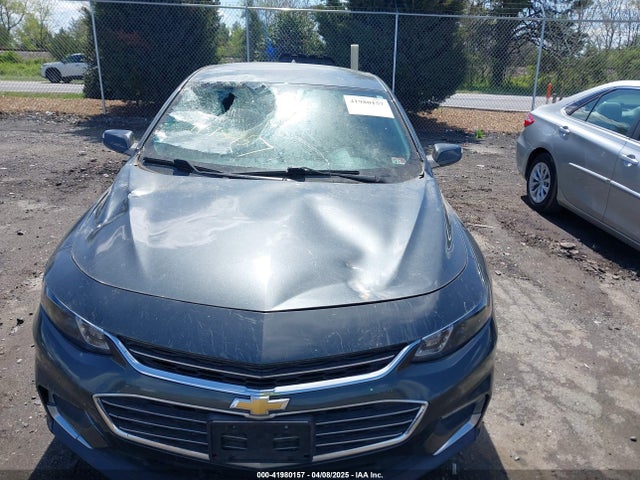 1G1ZD5STXJF229423 Chevrolet MALIBU LT