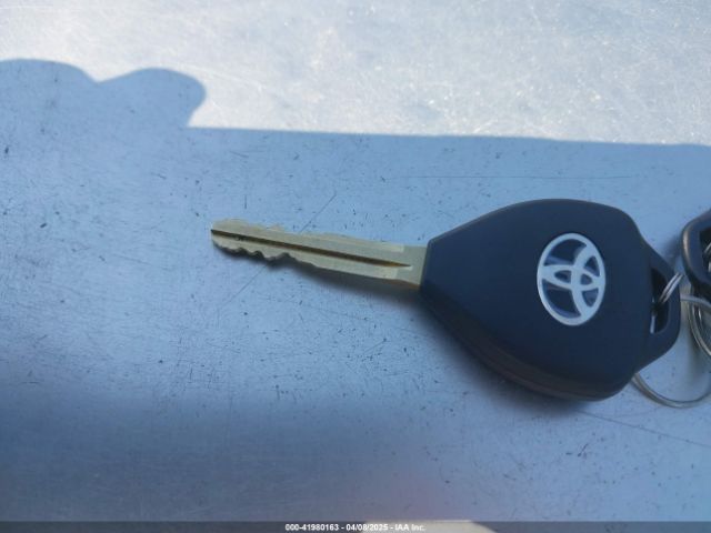 4T3BA3BB1FU070343 Toyota VENZA LE