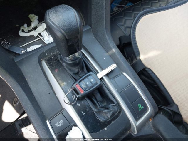 2HGFC2F53JH506579 Honda Civic Lx
