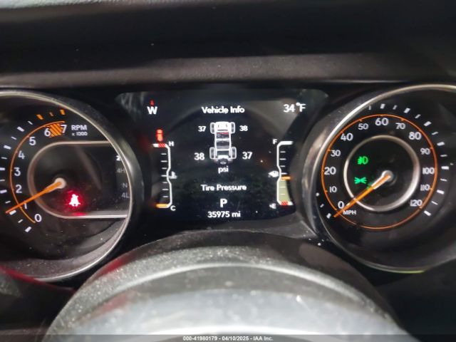 1C4HJXEN9PW560958 Jeep Wrangler 4-door Sahara 4x4