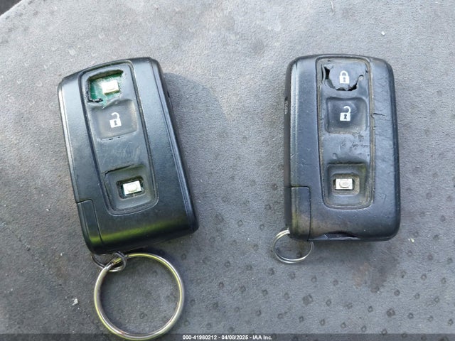 2007 Toyota Prius მანქანა იყიდება აუქციონზე, vin: JTDKB20U877565678, აუქციონის ნომერი: 41980212