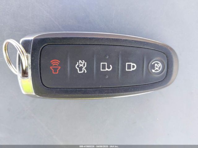 1FADP5FU0HL118148 Ford C-max Energi Titanium