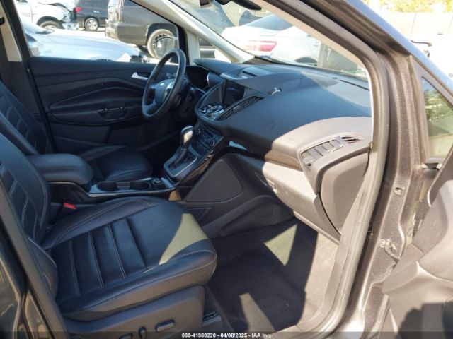 1FADP5FU0HL118148 Ford C-max Energi Titanium