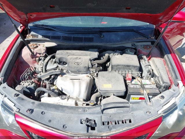 4T1BF1FK0EU851863 Toyota CAMRY SE