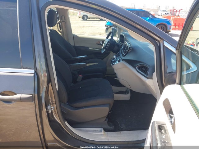 2C4RC1AG4KR589126 Chrysler PACIFICA L