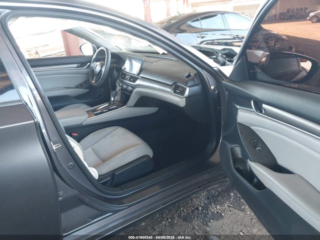 1HGCV1F18JA151833 Honda ACCORD LX