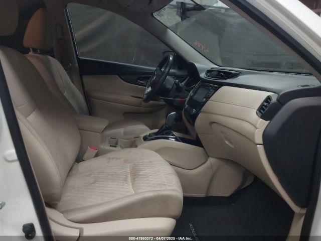 KNMAT2MT4HP582960 Nissan ROGUE SV