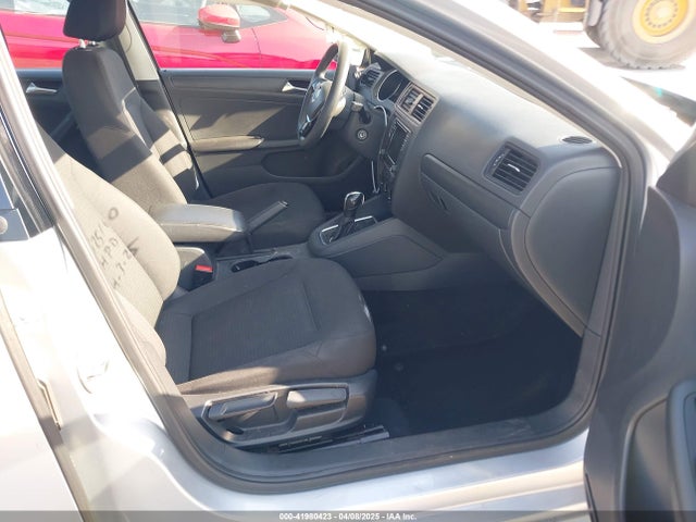 3VW267AJ0GM294267 Volkswagen Jetta