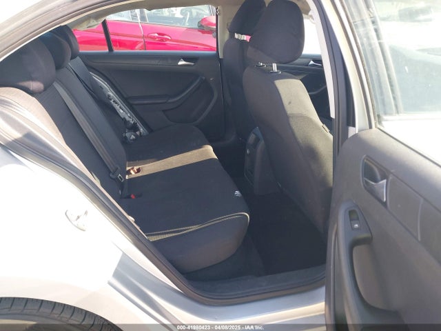 3VW267AJ0GM294267 Volkswagen Jetta