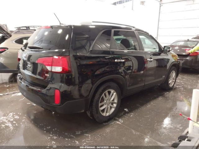 5XYKTCA68FG616469 KIA SORENTO LX