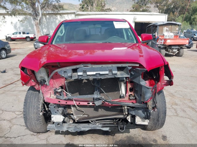 5TFAX5GN8HX076602 Toyota Tacoma Sr