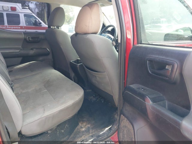 5TFAX5GN8HX076602 Toyota Tacoma Sr