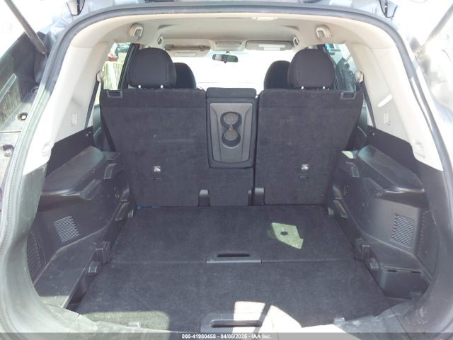 5N1AT2MT2JC826940 Nissan ROGUE S