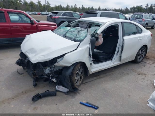 3KPF24AD0KE103717 KIA Forte Lxs