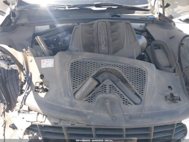 2016 PORSCHE MACAN WP1AB2A51GLB52574 Photo 9