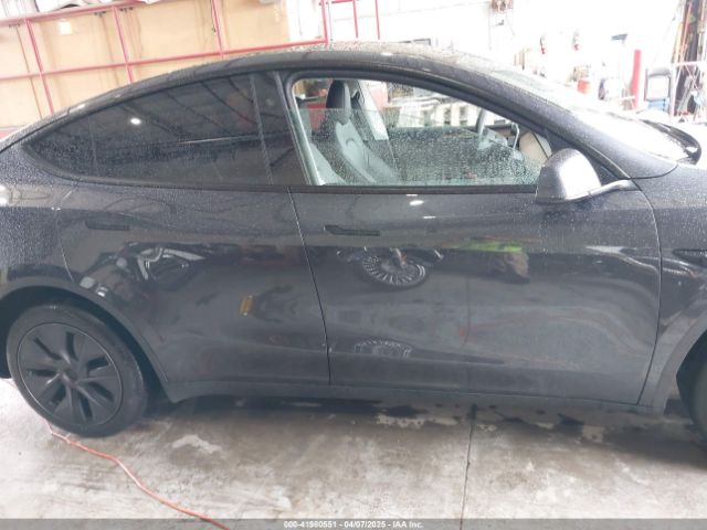 7SAYGDED6RF103250 Tesla Model Y Long Range Dual Motor All-wheel Drive/rwd