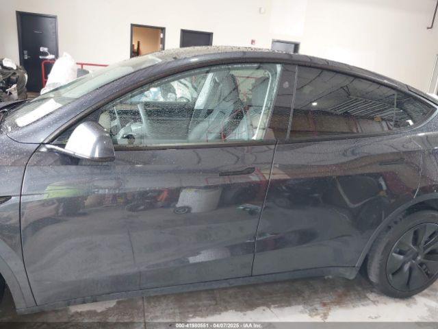 7SAYGDED6RF103250 Tesla Model Y Long Range Dual Motor All-wheel Drive/rwd
