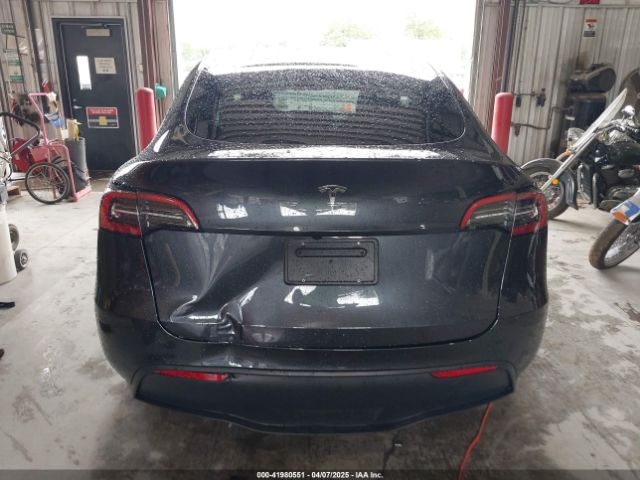 7SAYGDED6RF103250 Tesla Model Y Long Range Dual Motor All-wheel Drive/rwd