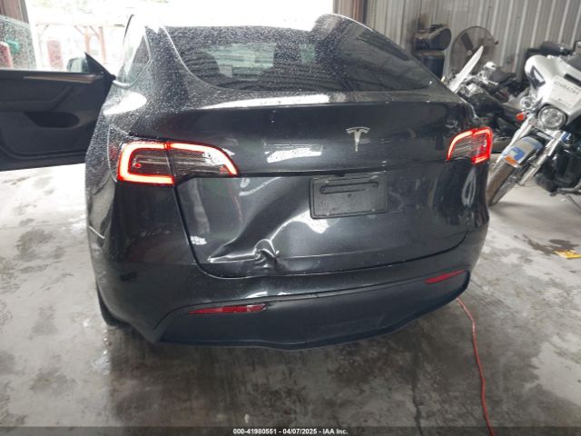 7SAYGDED6RF103250 Tesla Model Y Long Range Dual Motor All-wheel Drive/rwd