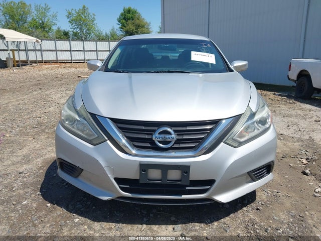 1N4AL3AP0HN331061 Nissan Altima 2.5 S