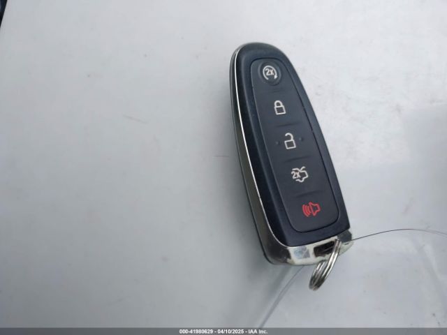 1FMCU9J95KUC05369 Ford Escape Titanium