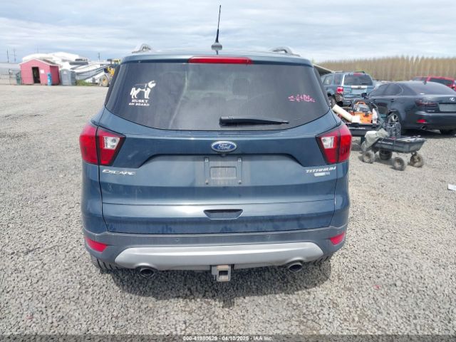1FMCU9J95KUC05369 Ford Escape Titanium