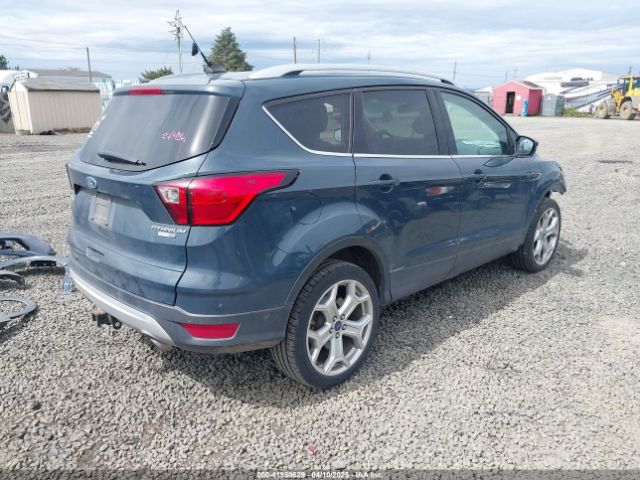 1FMCU9J95KUC05369 Ford Escape Titanium