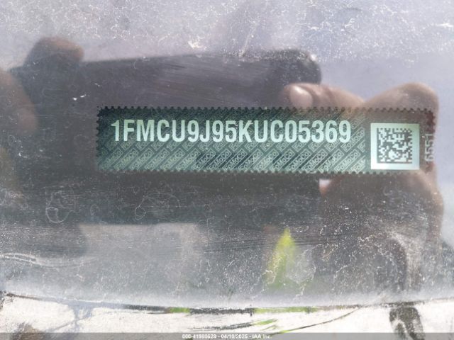 1FMCU9J95KUC05369 Ford Escape Titanium