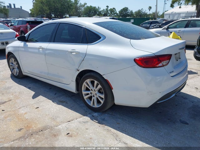 Chrysler 200 Limited 2015 1C3CCCAB4FN742102 Image 3