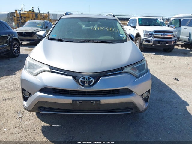 2T3WFREV6GW266761 Toyota Rav4 Xle