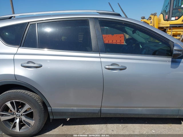 2T3WFREV6GW266761 Toyota Rav4 Xle