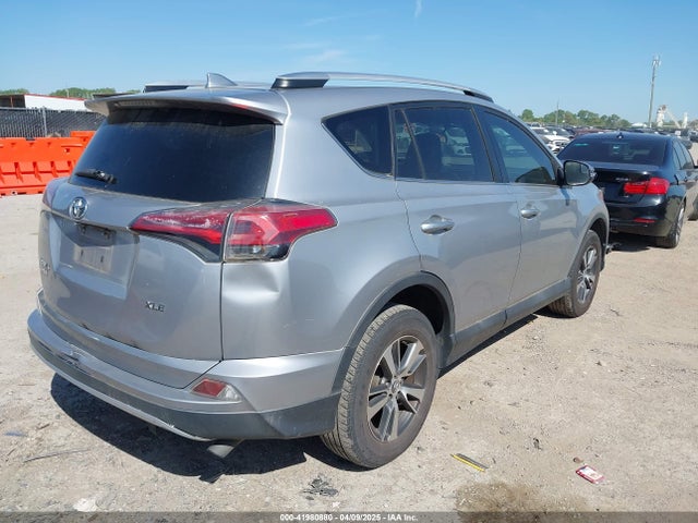 2T3WFREV6GW266761 Toyota Rav4 Xle