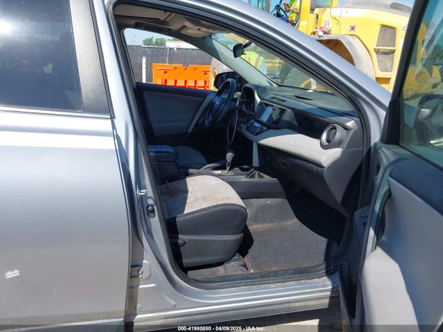 2T3WFREV6GW266761 Toyota Rav4 Xle