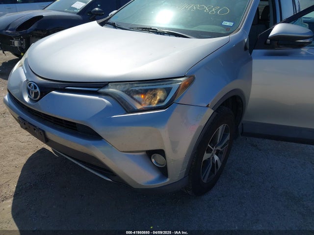 2T3WFREV6GW266761 Toyota Rav4 Xle
