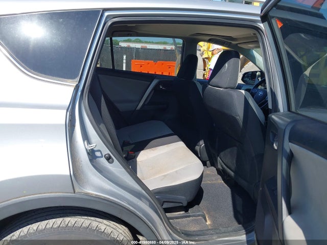 2T3WFREV6GW266761 Toyota Rav4 Xle