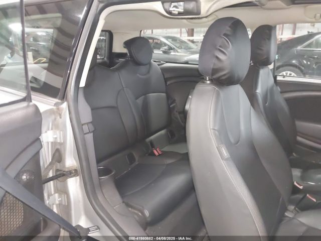 2011 MINI COOPER CLUBMAN WMWZF3C56BT188312 Photo 7