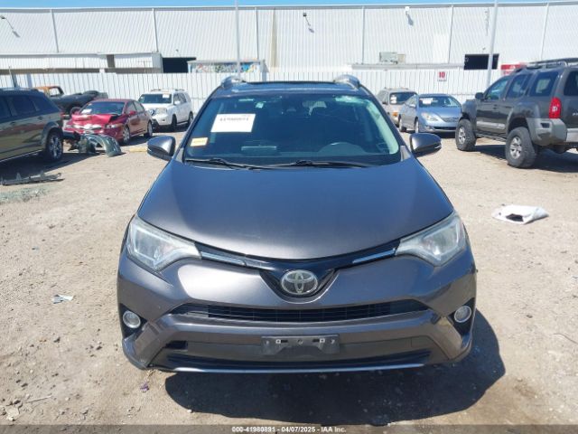 2T3WFREV9HW387608 Toyota Rav4 Xle