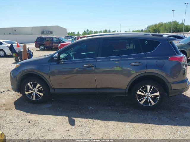 2T3WFREV9HW387608 Toyota Rav4 Xle