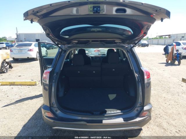 2T3WFREV9HW387608 Toyota Rav4 Xle
