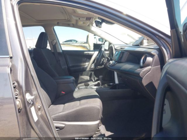 2T3WFREV9HW387608 Toyota Rav4 Xle
