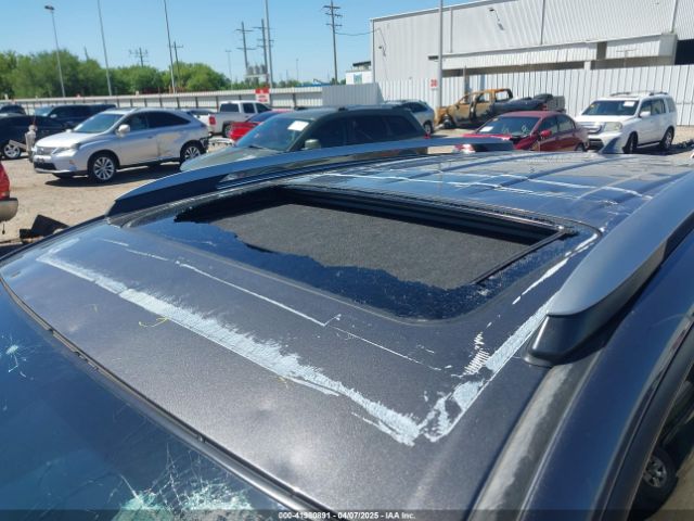2T3WFREV9HW387608 Toyota Rav4 Xle